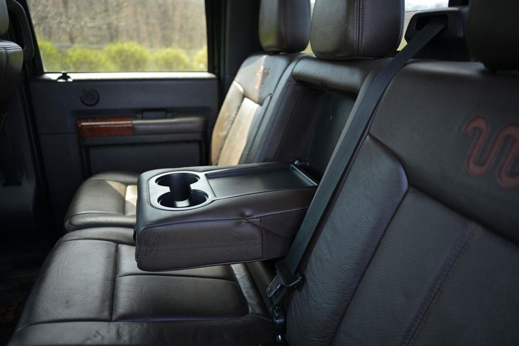 Ford Super Duty F-350 SRW 4WD Crew Cab 156" King Ranch 2016