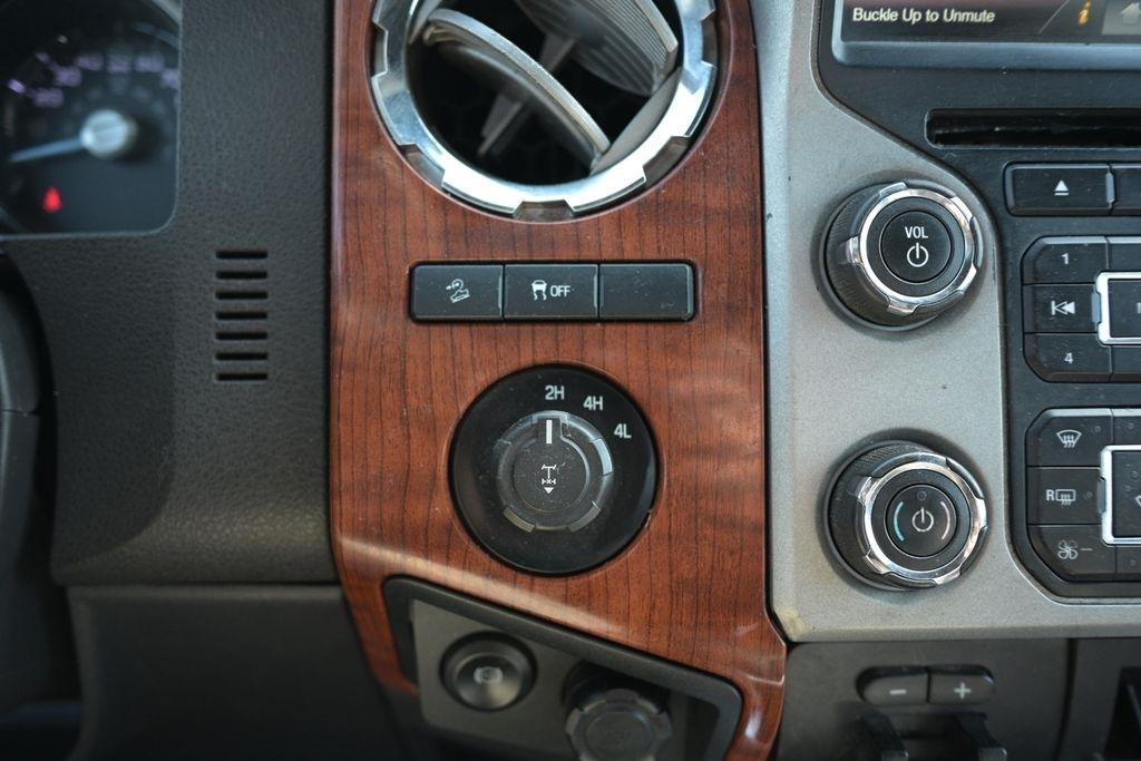 Ford Super Duty F-350 SRW 4WD Crew Cab 156" King Ranch 2016