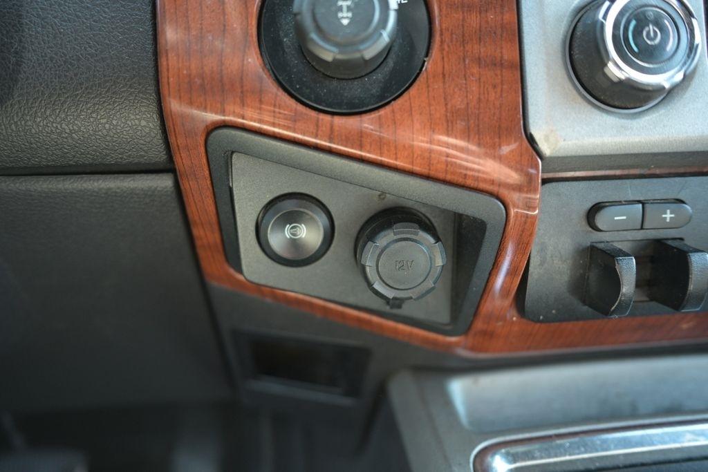 Ford Super Duty F-350 SRW 4WD Crew Cab 156" King Ranch 2016