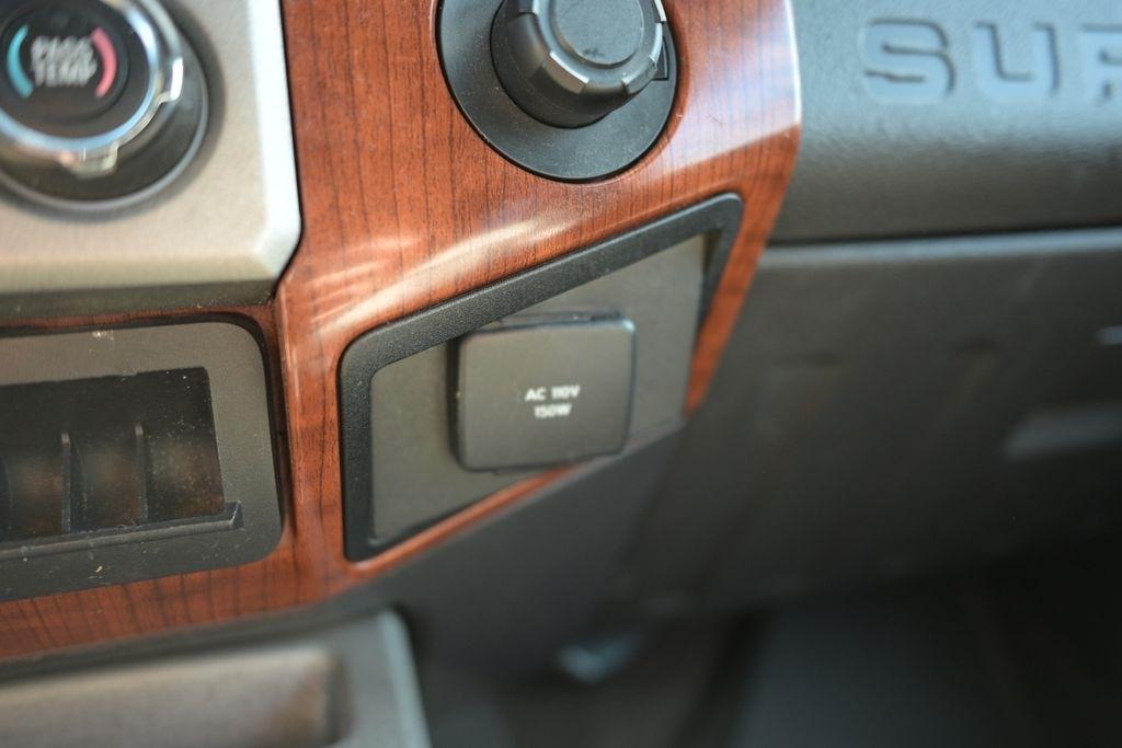 Ford Super Duty F-350 SRW 4WD Crew Cab 156" King Ranch 2016