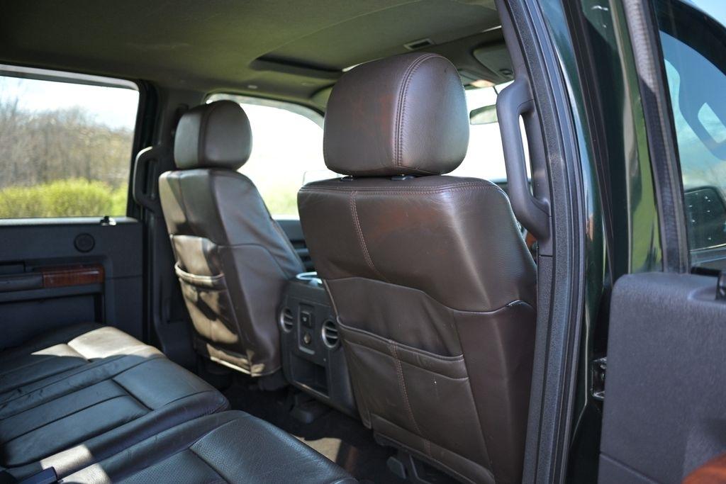 Ford Super Duty F-350 SRW 4WD Crew Cab 156" King Ranch 2016