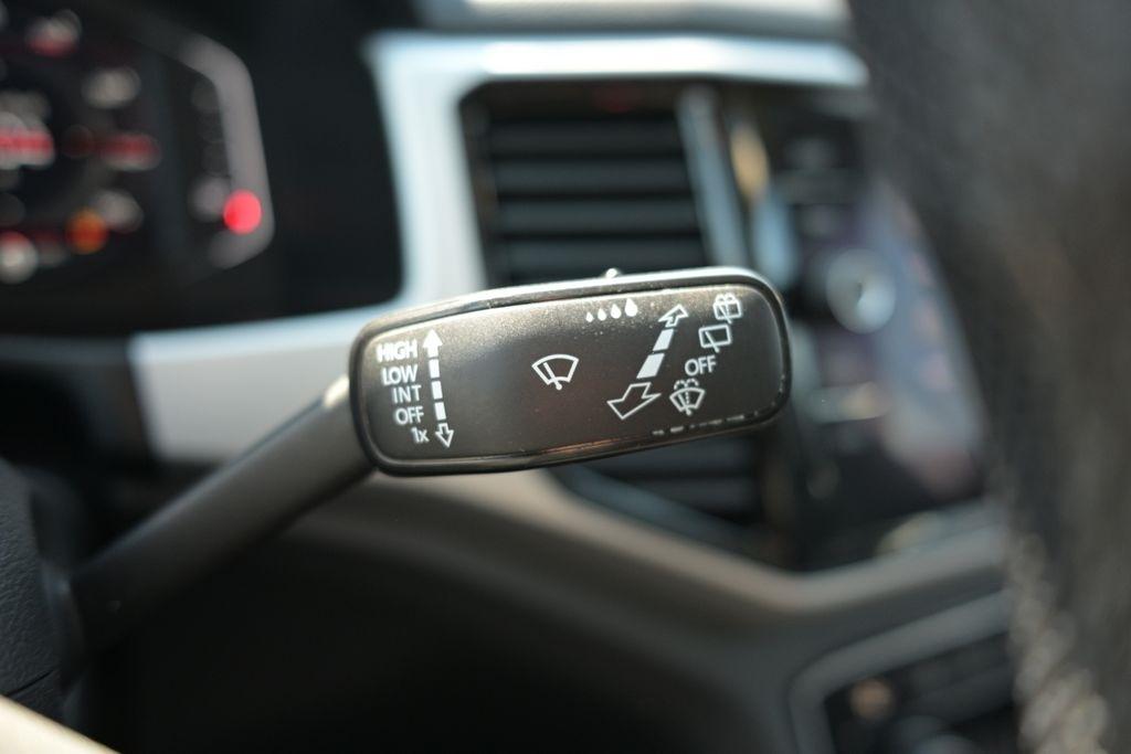 Volkswagen Atlas 3.6L V6 SEL Premium R-Line 4MOTION 2022