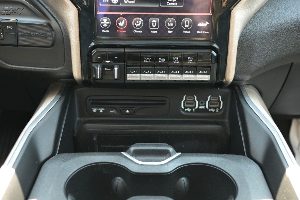 RAM 2500 Laramie 4x4 Crew Cab 6'4" Box 2019