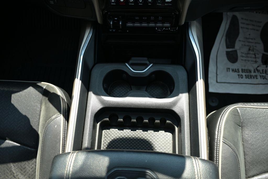 RAM 2500 Laramie 4x4 Crew Cab 6'4" Box 2019