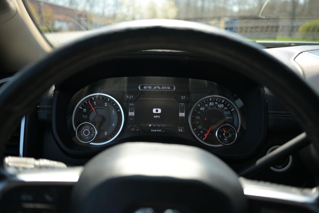 RAM 2500 Laramie 4x4 Crew Cab 6'4" Box 2019