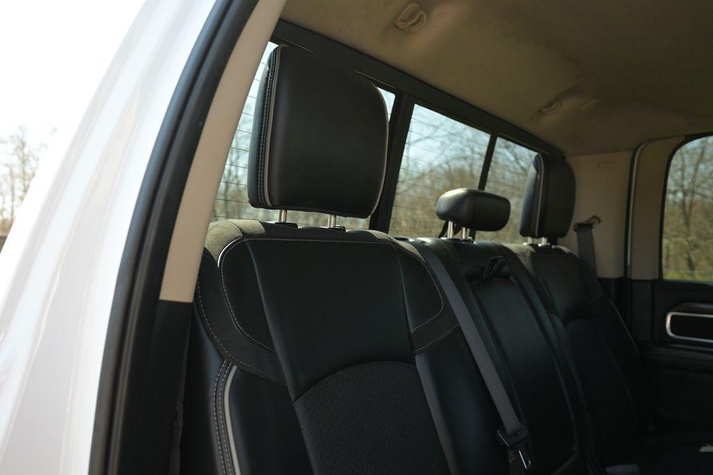 RAM 2500 Laramie 4x4 Crew Cab 6'4" Box 2019