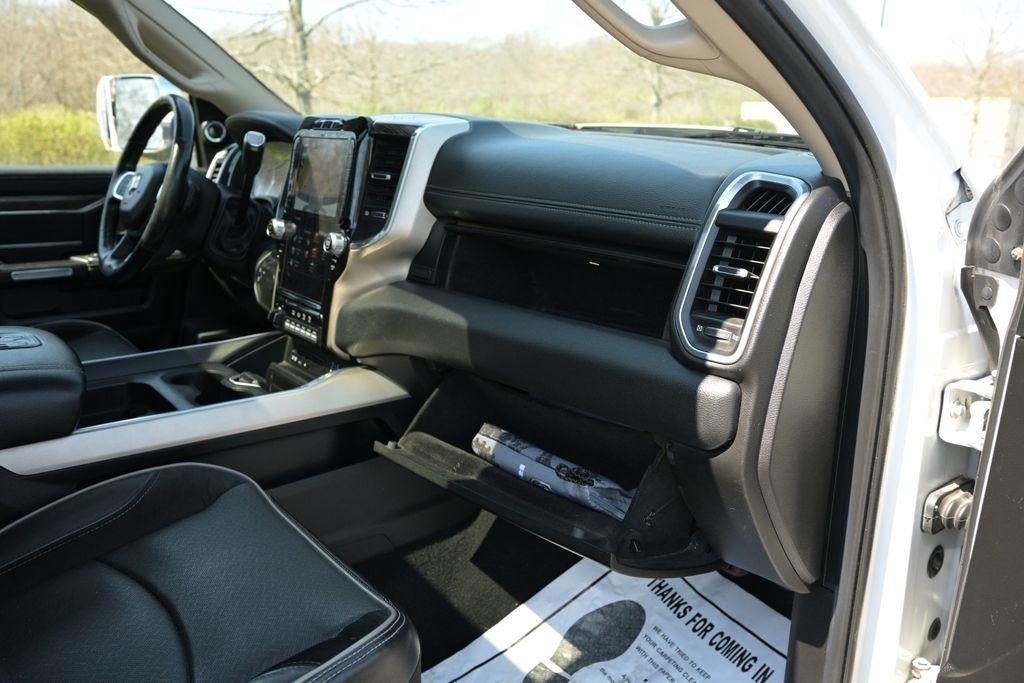 RAM 2500 Laramie 4x4 Crew Cab 6'4" Box 2019