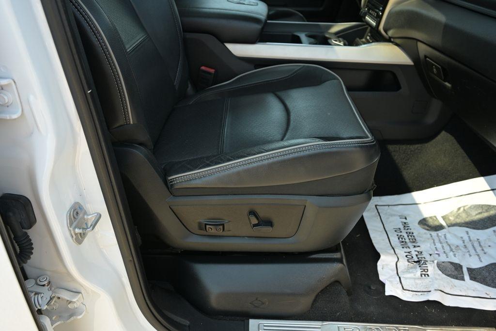 RAM 2500 Laramie 4x4 Crew Cab 6'4" Box 2019