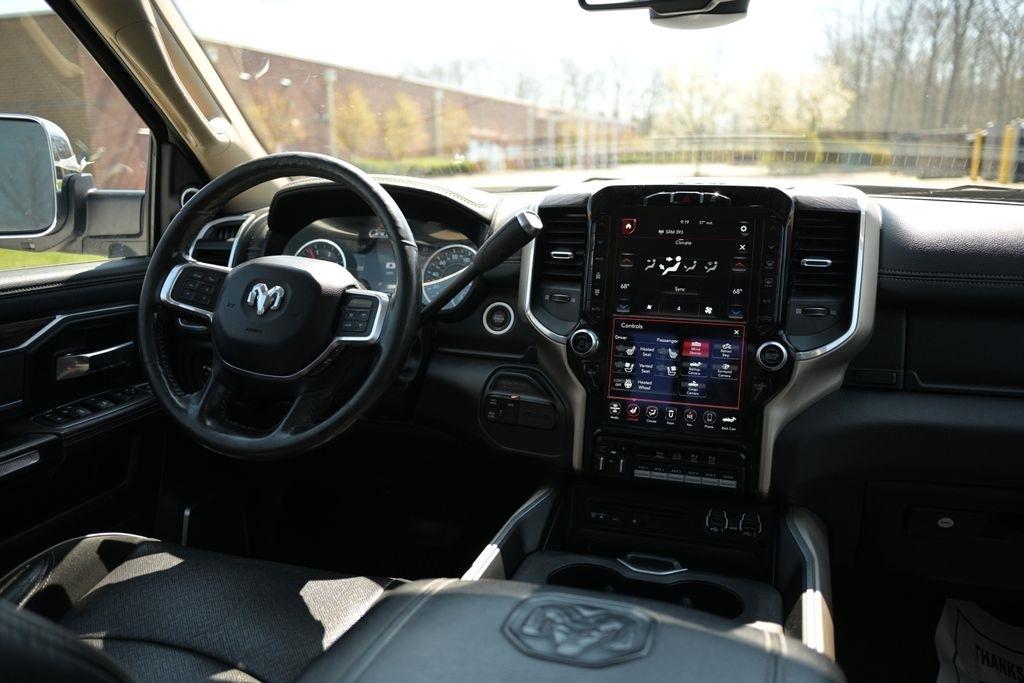 RAM 2500 Laramie 4x4 Crew Cab 6'4" Box 2019