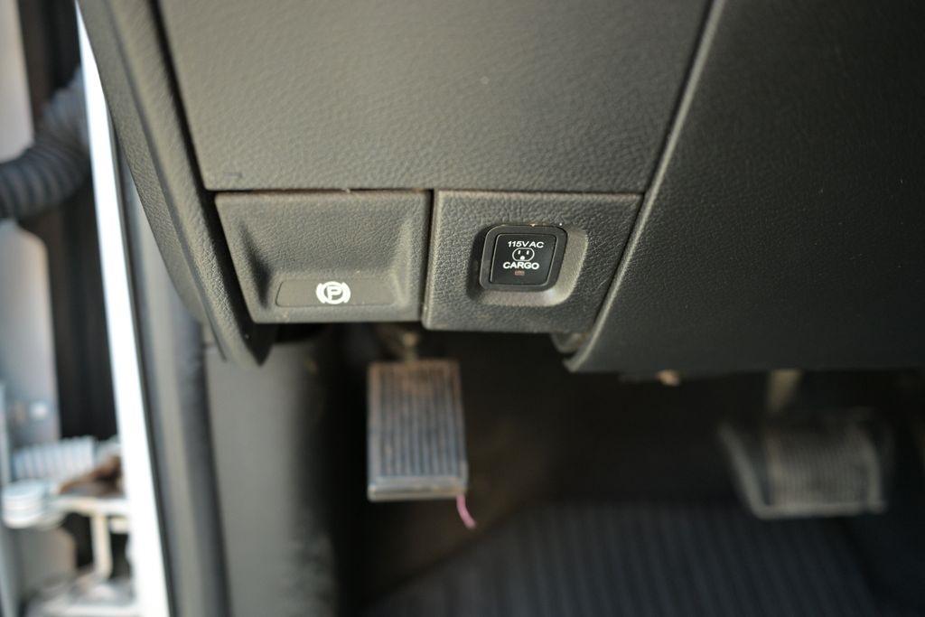 RAM 2500 Laramie 4x4 Crew Cab 6'4" Box 2019