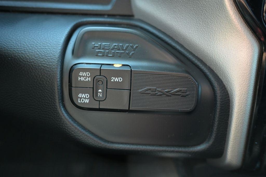 RAM 2500 Laramie 4x4 Crew Cab 6'4" Box 2019