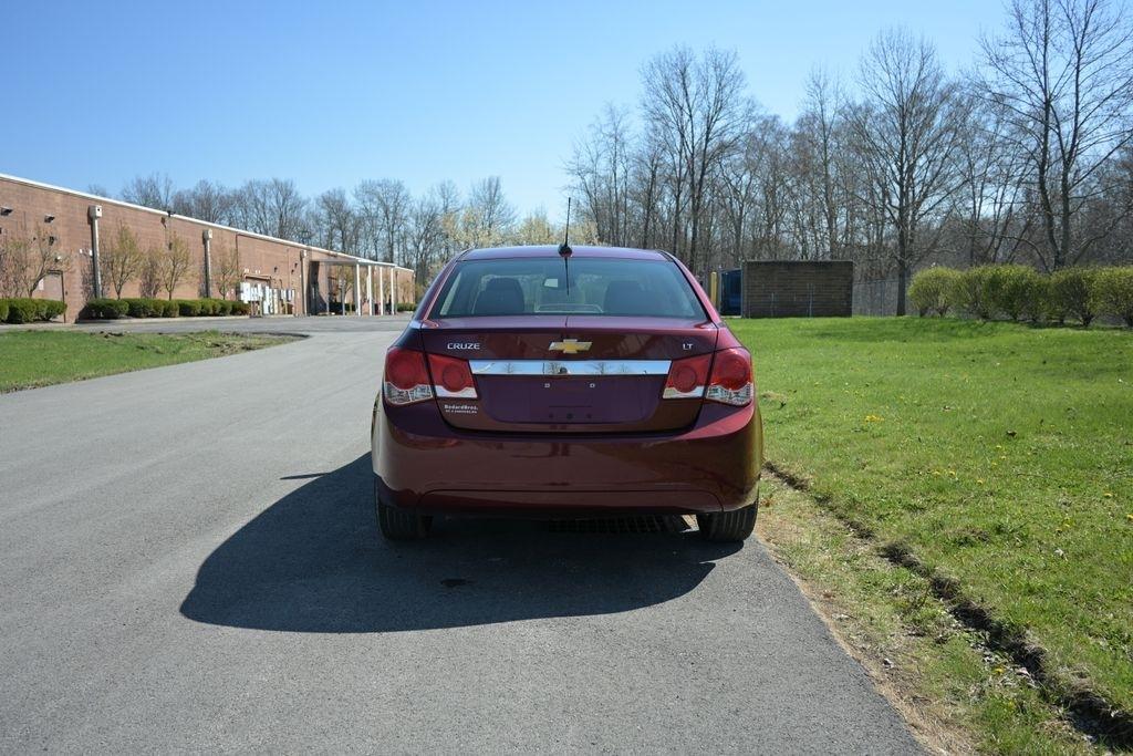 Chevrolet Cruze Limited 4dr Sdn Auto LT w/1LT 2016
