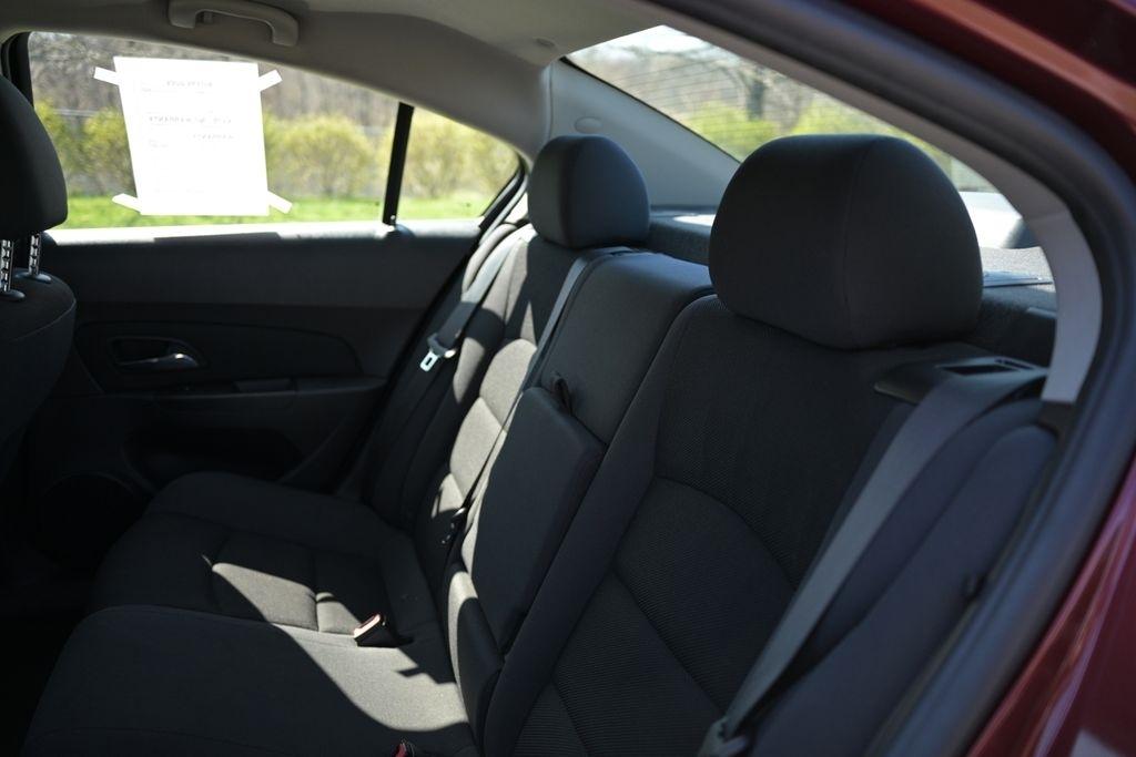 Chevrolet Cruze Limited 4dr Sdn Auto LT w/1LT 2016