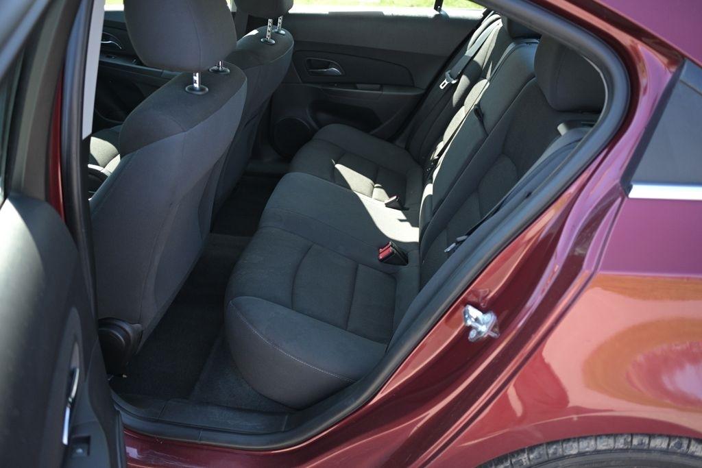 Chevrolet Cruze Limited 4dr Sdn Auto LT w/1LT 2016