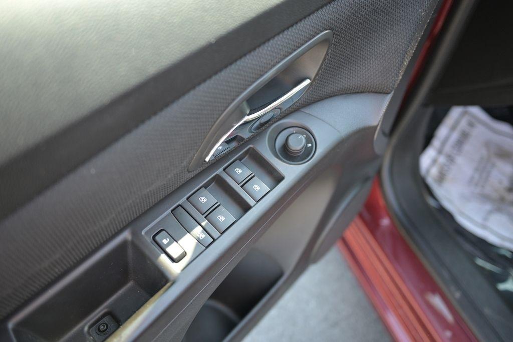 Chevrolet Cruze Limited 4dr Sdn Auto LT w/1LT 2016