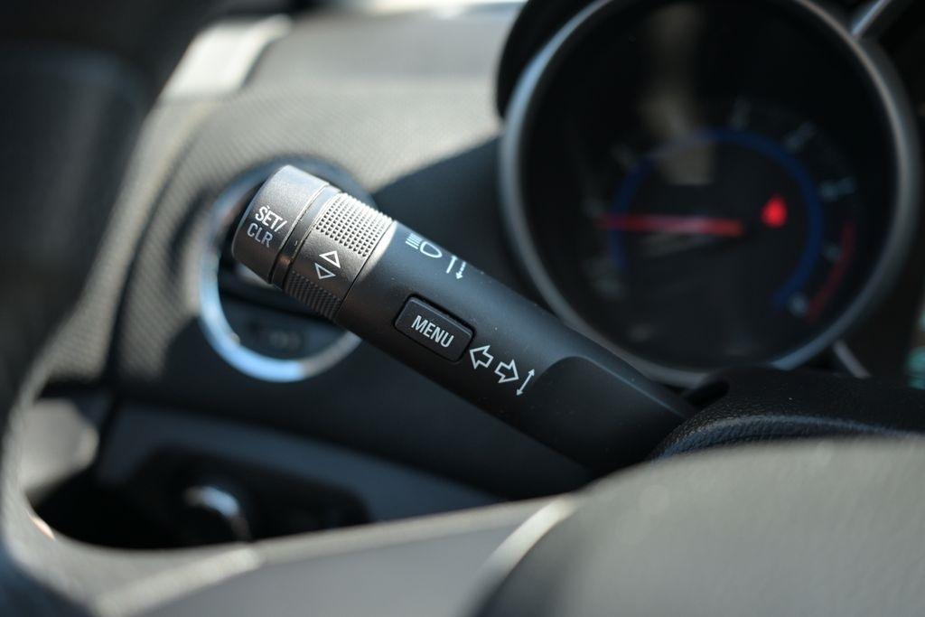 Chevrolet Cruze Limited 4dr Sdn Auto LT w/1LT 2016