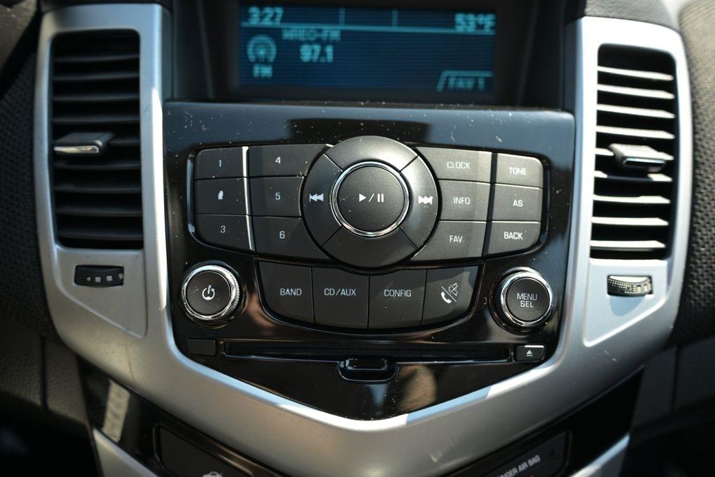 Chevrolet Cruze Limited 4dr Sdn Auto LT w/1LT 2016