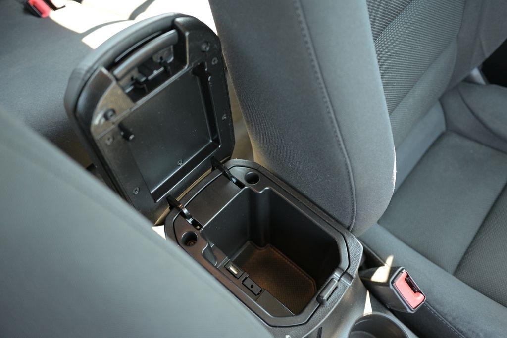 Chevrolet Cruze Limited 4dr Sdn Auto LT w/1LT 2016