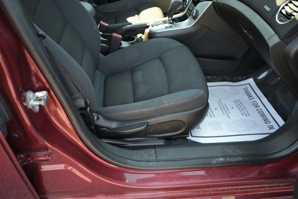 Chevrolet Cruze Limited 4dr Sdn Auto LT w/1LT 2016