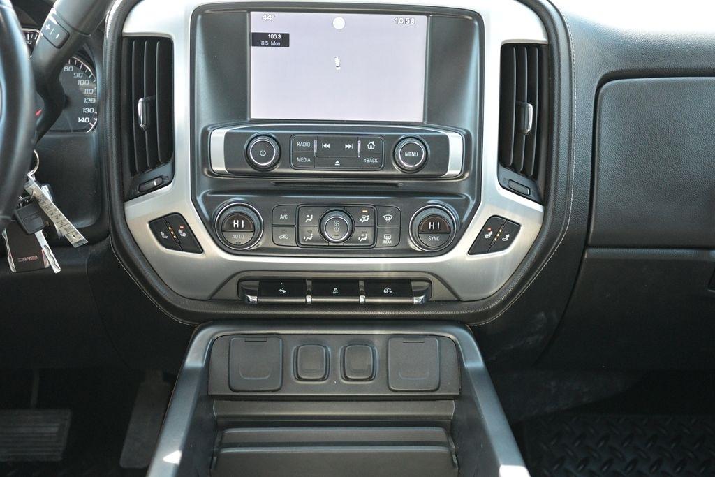 GMC Sierra 1500 4WD Crew Cab 143.5" SLT 2014