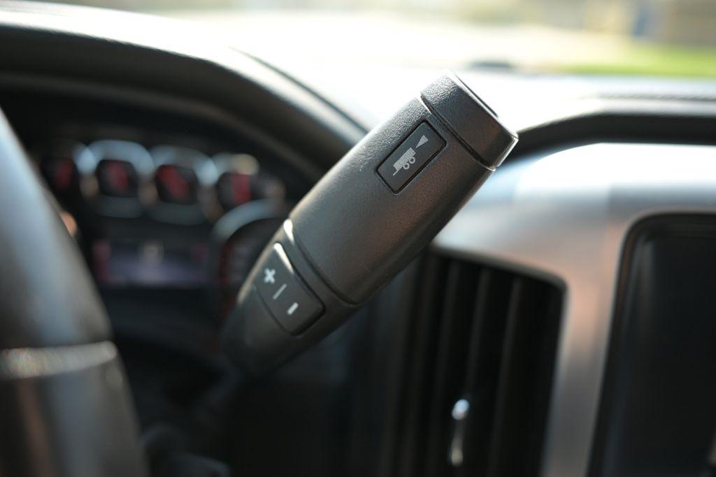 GMC Sierra 1500 4WD Crew Cab 143.5" SLT 2014