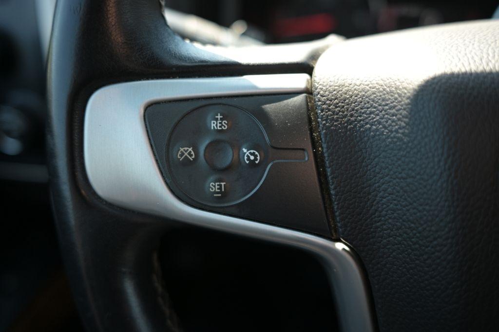 GMC Sierra 1500 4WD Crew Cab 143.5" SLT 2014