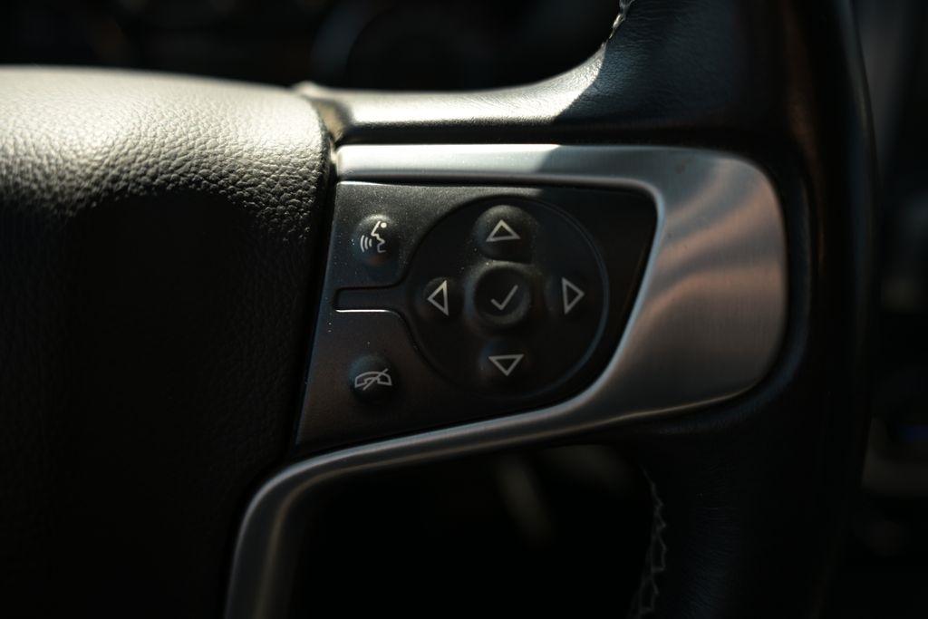 GMC Sierra 1500 4WD Crew Cab 143.5" SLT 2014