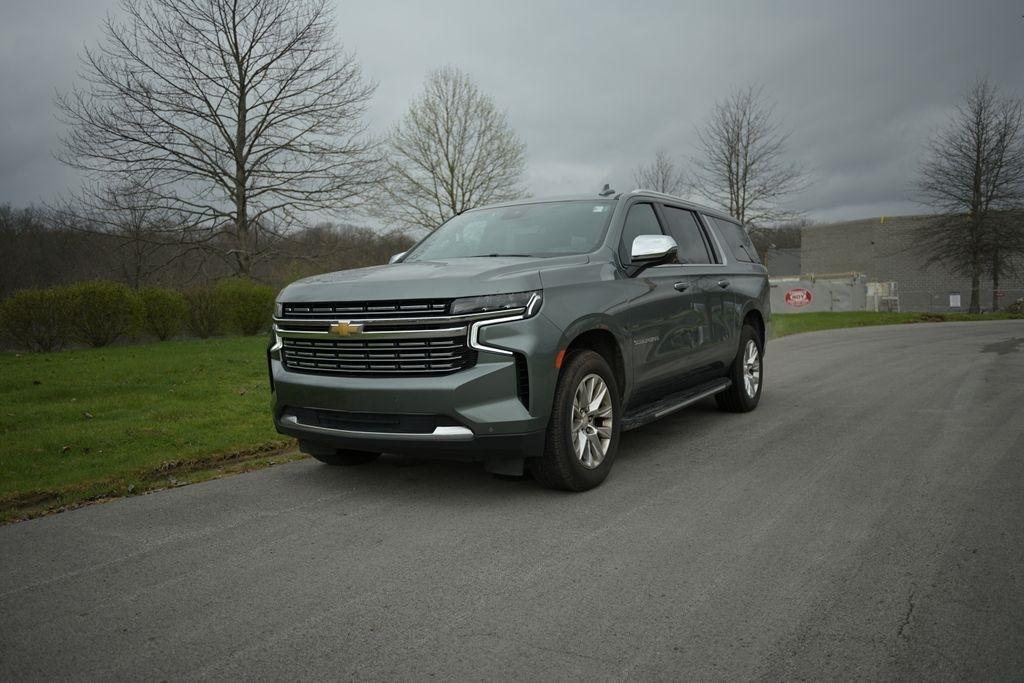 Chevrolet Suburban 4WD 4dr Premier 2023