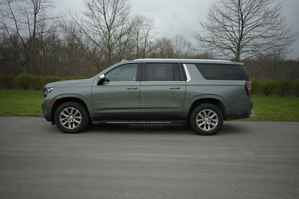 Chevrolet Suburban 4WD 4dr Premier 2023