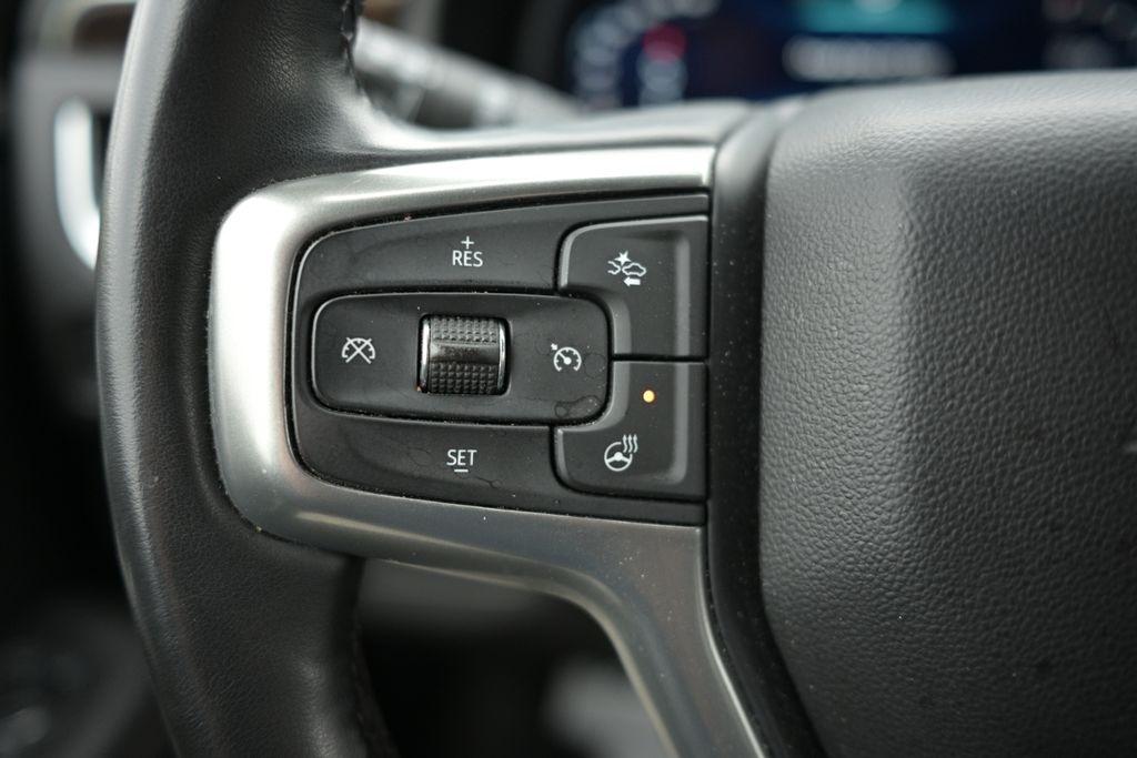 Chevrolet Suburban 4WD 4dr Premier 2023