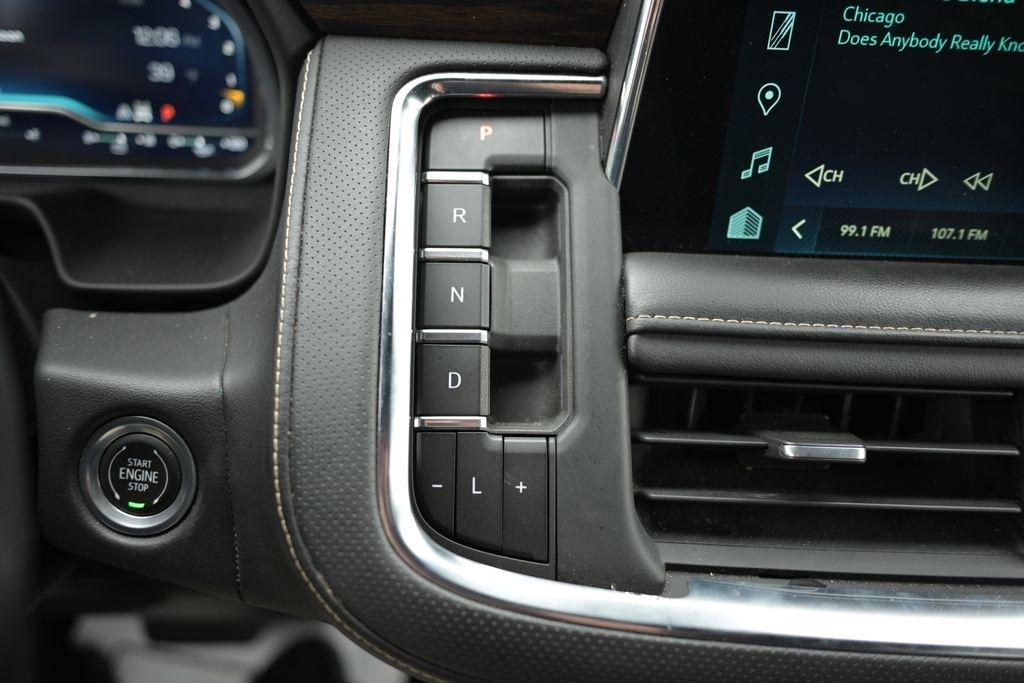 Chevrolet Suburban 4WD 4dr Premier 2023