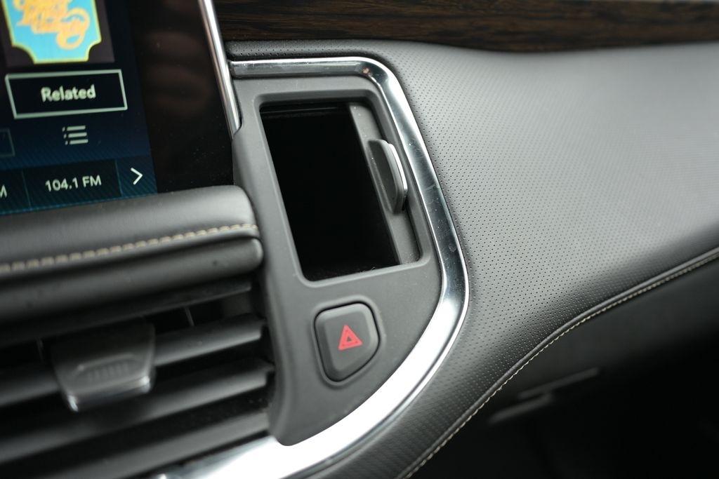 Chevrolet Suburban 4WD 4dr Premier 2023