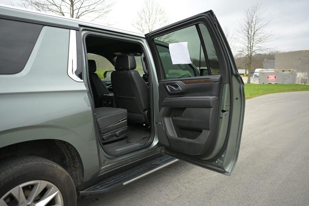 Chevrolet Suburban 4WD 4dr Premier 2023