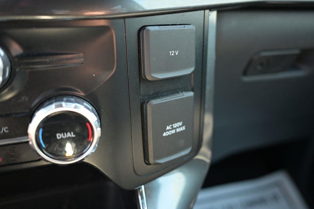 Ford F-150 King Ranch 4WD SuperCrew 5.5' Box 2023