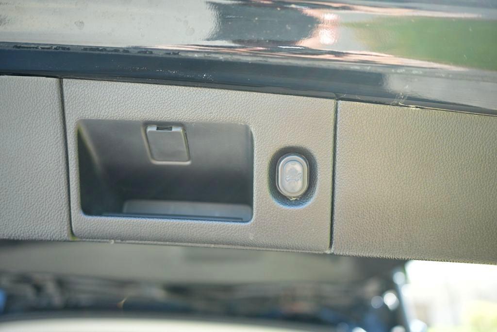 Chevrolet Tahoe 4WD 4dr LT 2019