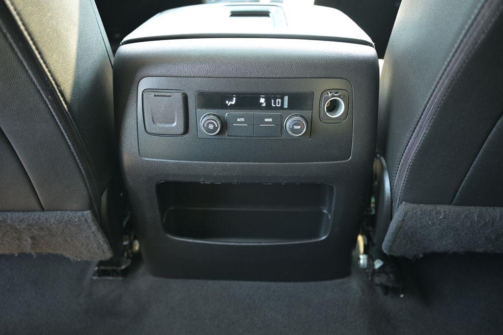 Chevrolet Tahoe 4WD 4dr LT 2019