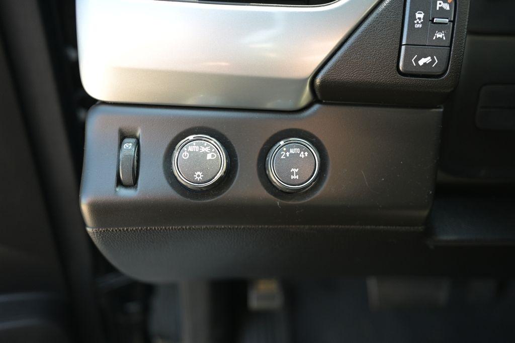 Chevrolet Tahoe 4WD 4dr LT 2019