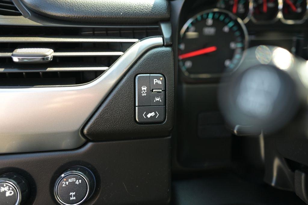 Chevrolet Tahoe 4WD 4dr LT 2019