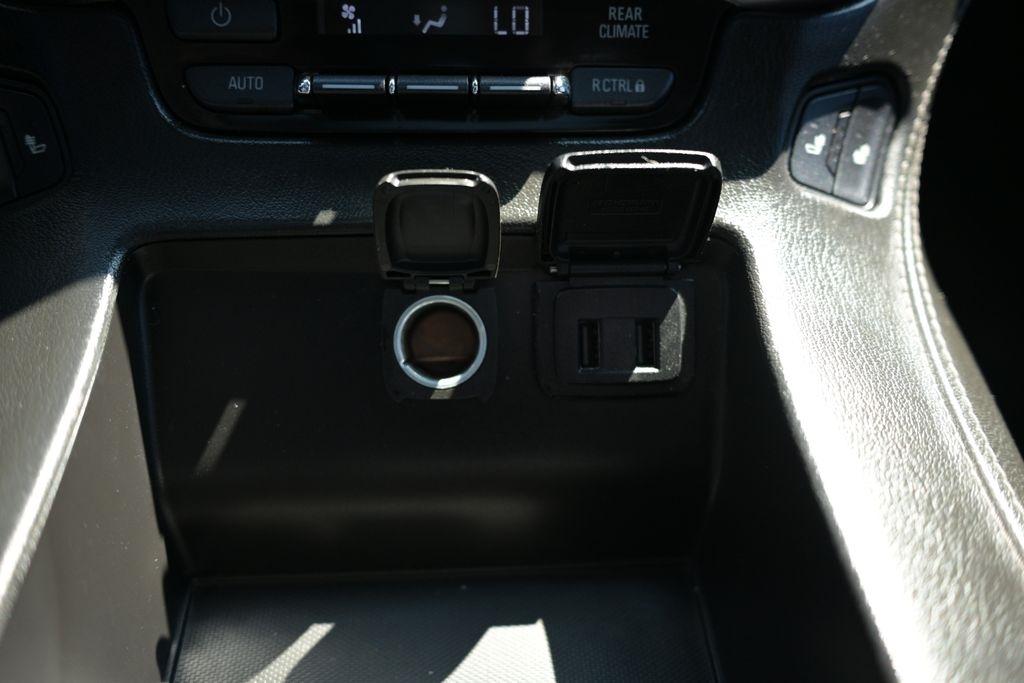 Chevrolet Tahoe 4WD 4dr LT 2019