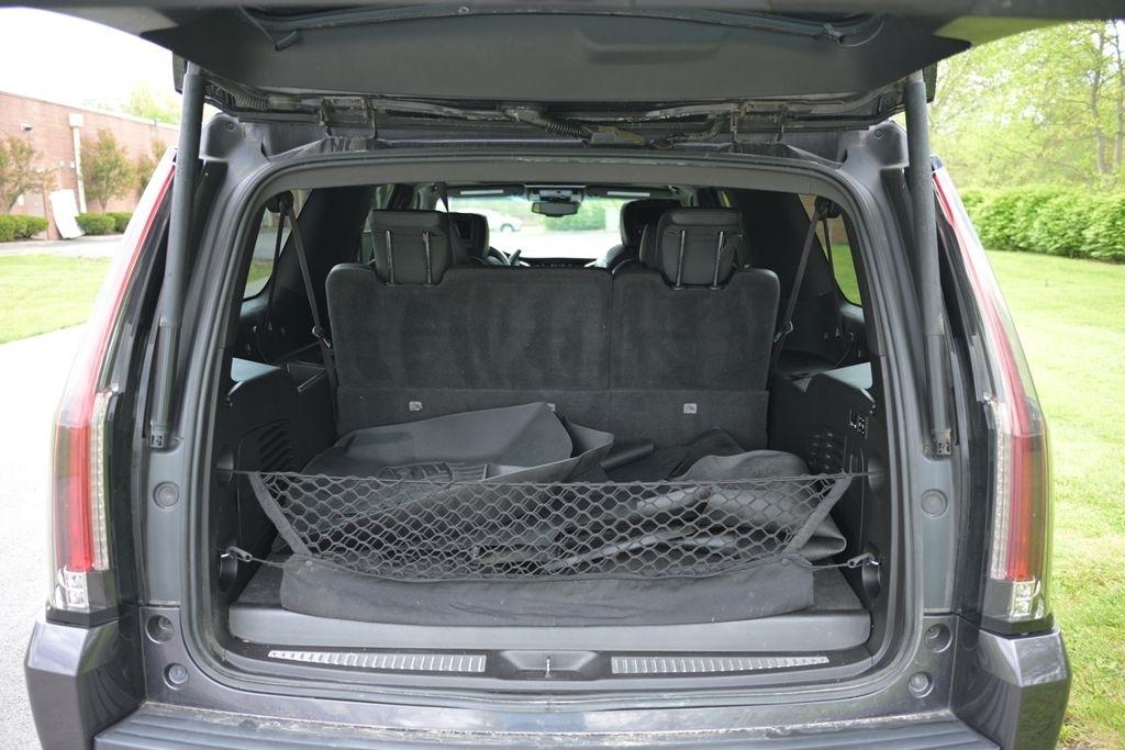Cadillac Escalade ESV 4WD 4dr Platinum 2015
