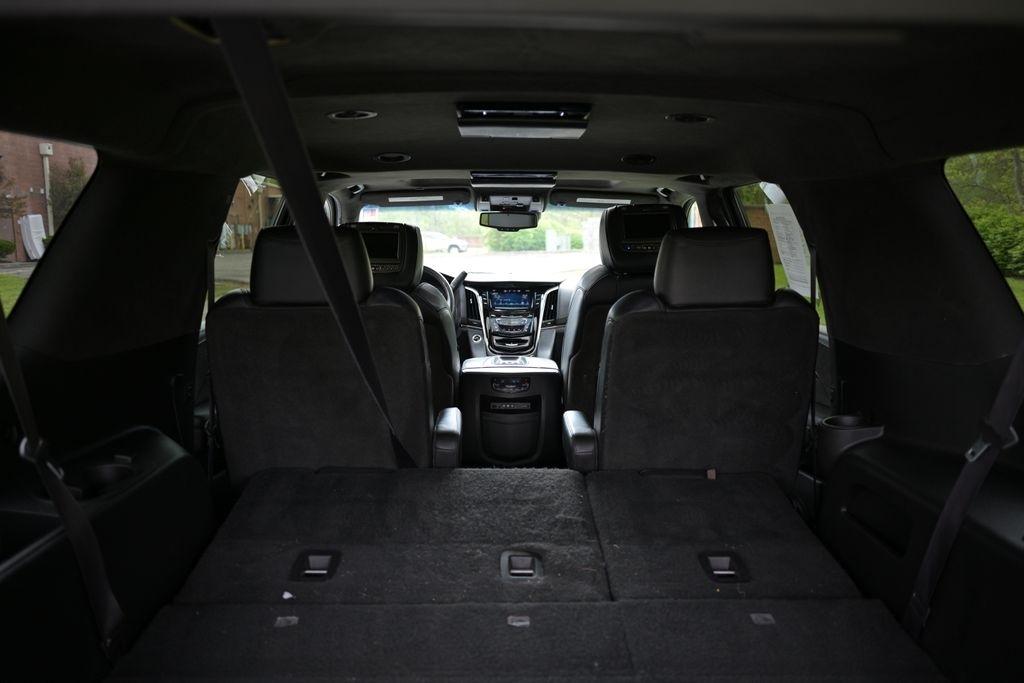 Cadillac Escalade ESV 4WD 4dr Platinum 2015
