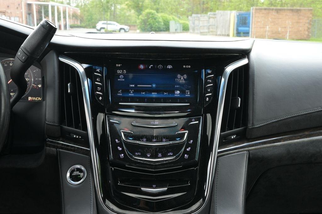 Cadillac Escalade ESV 4WD 4dr Platinum 2015