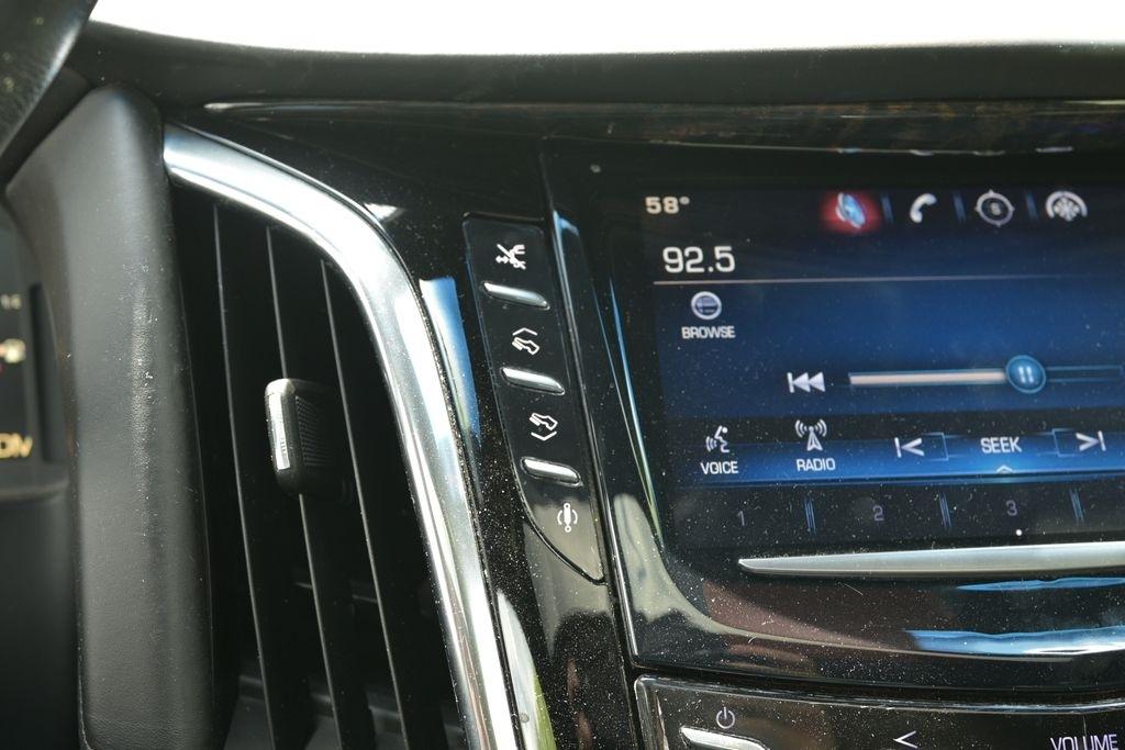 Cadillac Escalade ESV 4WD 4dr Platinum 2015
