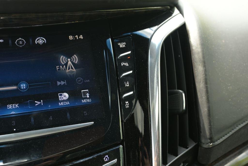 Cadillac Escalade ESV 4WD 4dr Platinum 2015