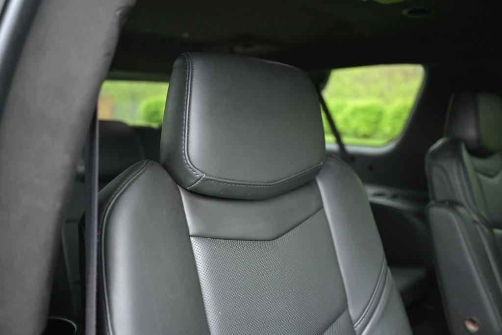 Cadillac Escalade ESV 4WD 4dr Platinum 2015