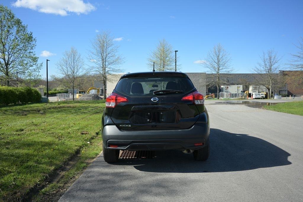 Nissan Kicks S FWD 2019