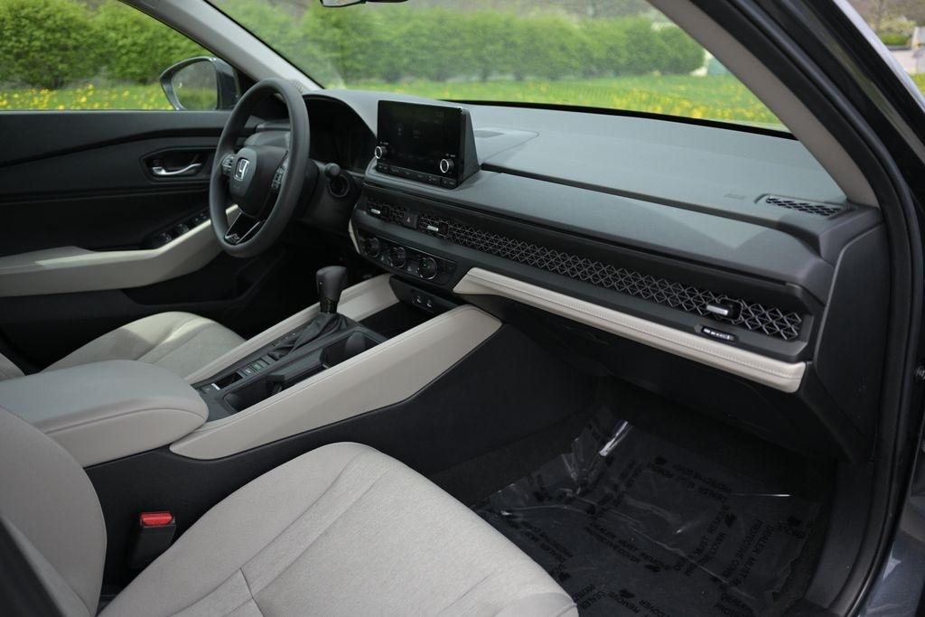 Honda Accord Sedan SE CVT 2025