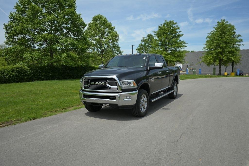 RAM 2500 4WD Crew Cab 149" Longhorn Limited 2016