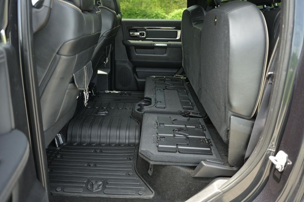 RAM 2500 4WD Crew Cab 149" Longhorn Limited 2016