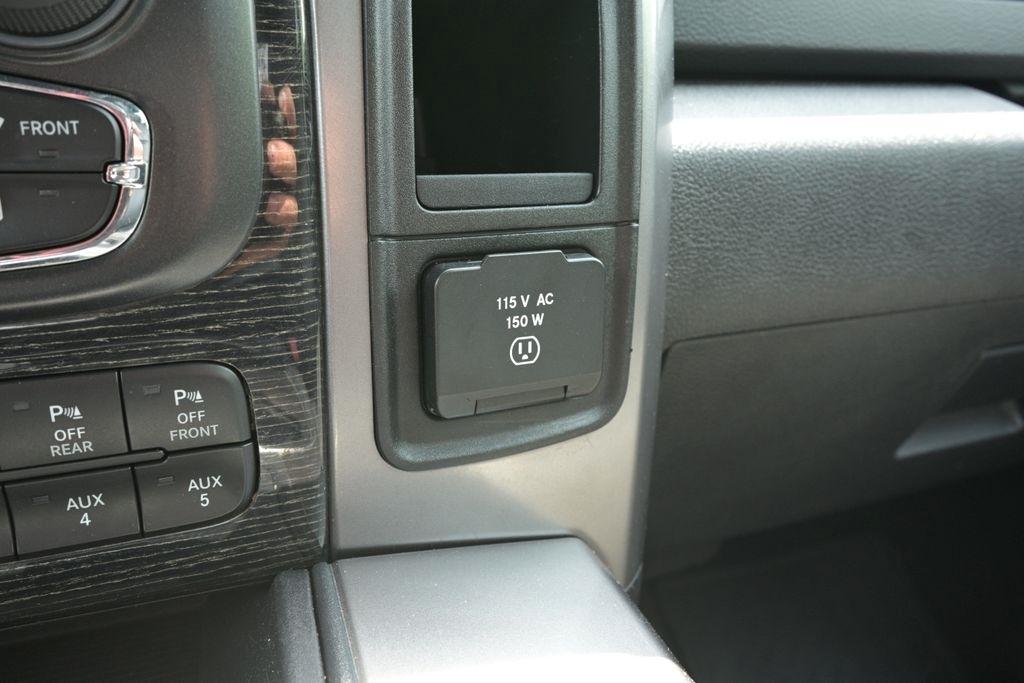 RAM 2500 4WD Crew Cab 149" Longhorn Limited 2016